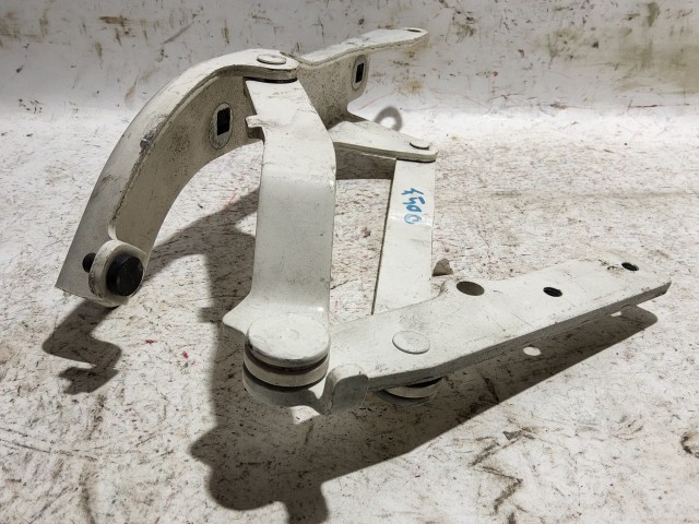 Fiat 500 fehér színű, bal oldali csomagtér ajtó zsanér