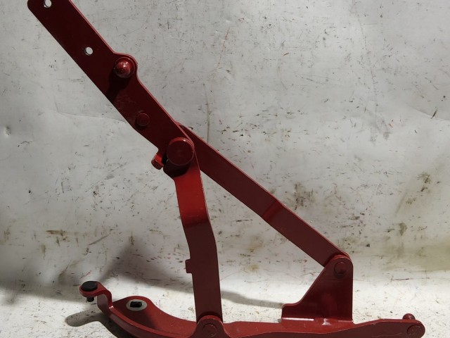 Fiat 500 piros színű, jobb oldali csomagtér ajtó zsanér