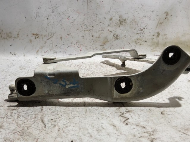 Fiat 500 fehér színű, jobb oldali csomagtér ajtó zsanér