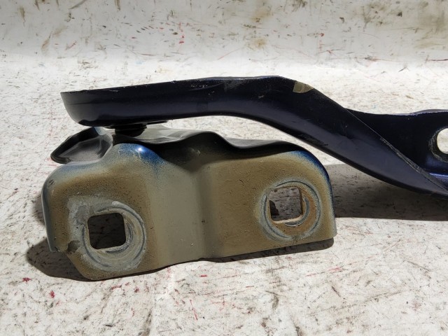 Jeep Renegade kék színű, bal első motorháztető zsanér