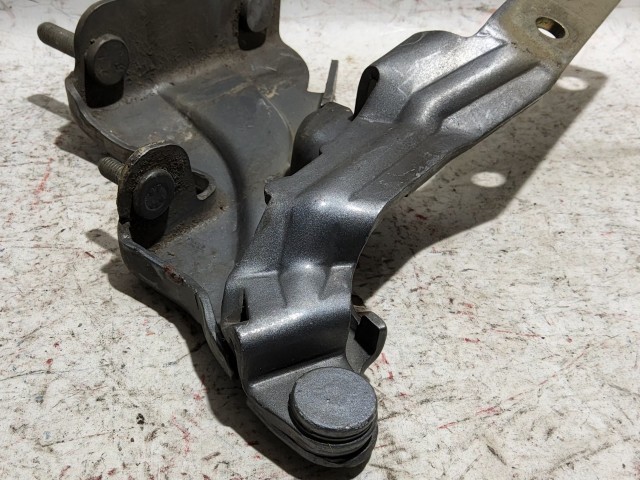 Lancia Lybra szürke színű, jobb oldali motorháztető zsanér