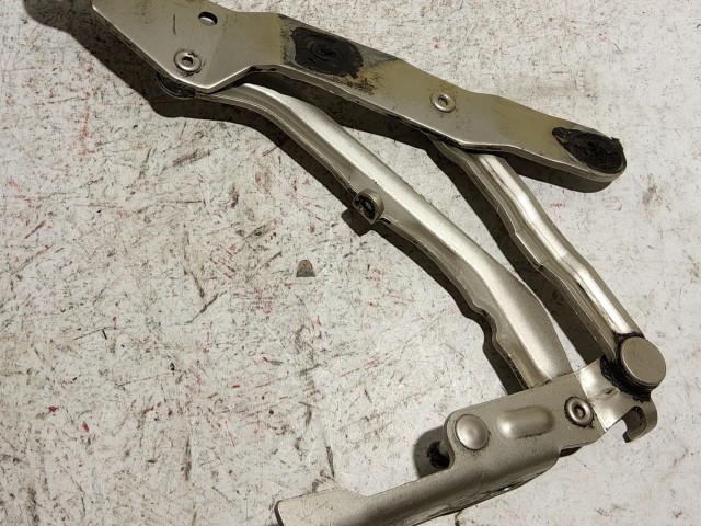 Fiat Linea bal csomagtérajtó zsanér 51813740