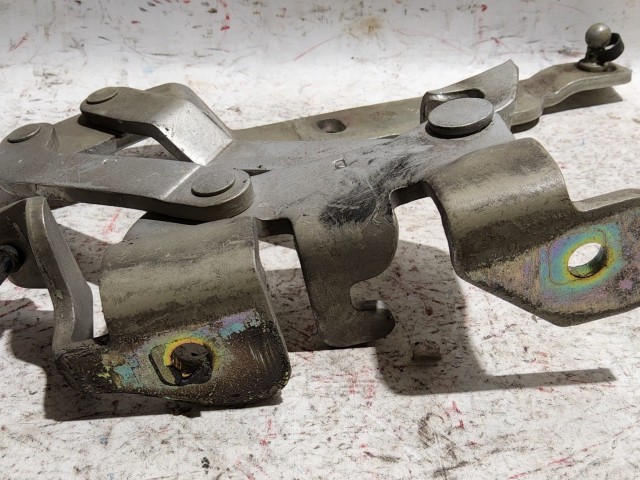 Lancia Thesis ezüst színű, jobb oldali motorháztető zsanér