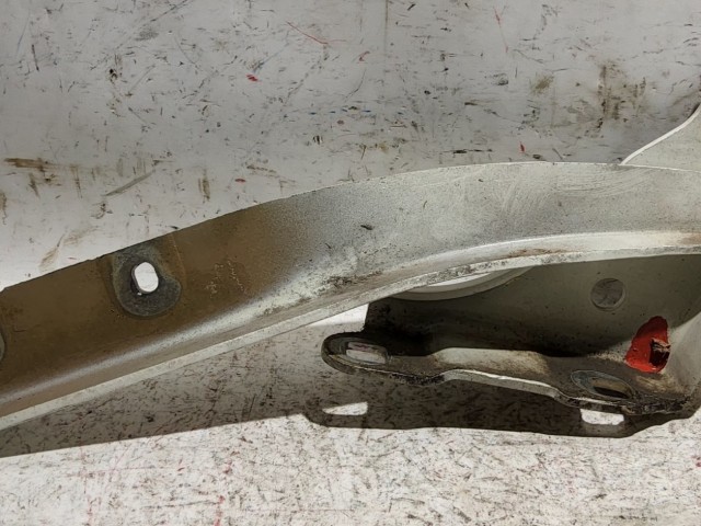 Fiat Linea fehér színű, jobb oldali motorháztető zsanér