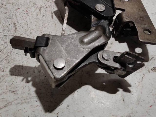 Alfa Romeo 159 kézifék kar, bézs színű markolattal 156061802 