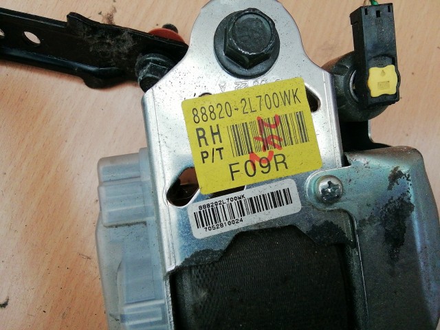 Hyundai I 30 2008-2012 5 ajtós jobb első biztonsági öv 88820-2L700WK