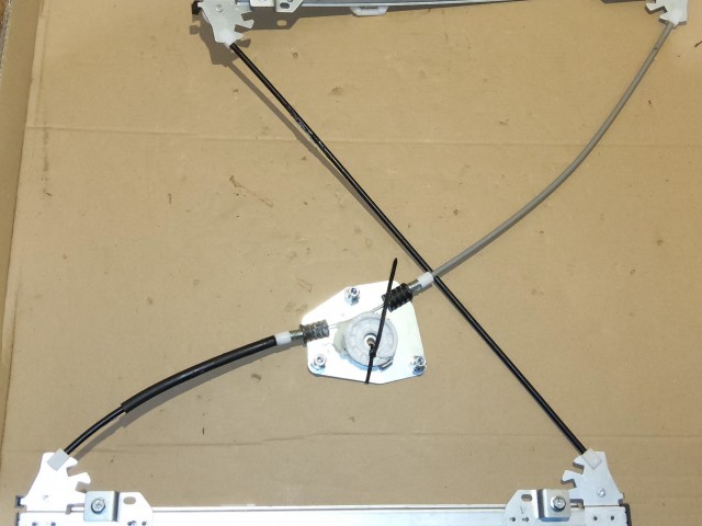 Fiat Croma utángyártott új , bal első ablakemelő mechanika