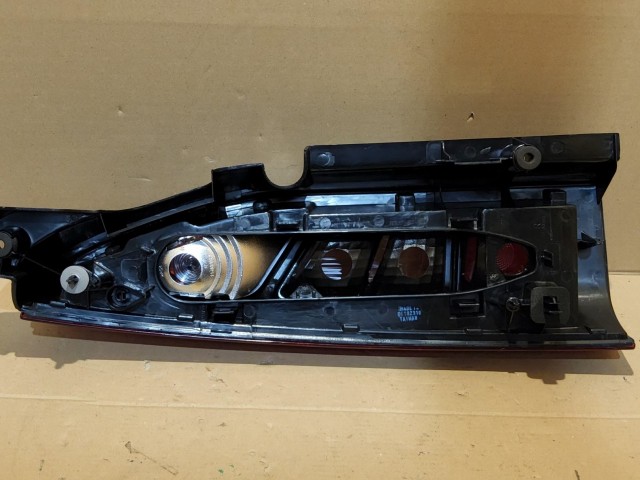 Citroen Berlingo, Peugeot Partner 2012-2018 utángyártott új, jobb hátsó lámpa felnyíló csomagtérajtós kivitelhez 9677205080