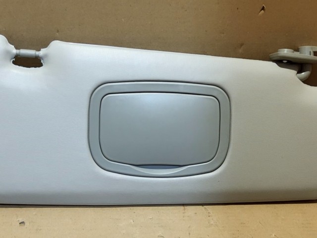 Fiat Bravo 2007-2014 utángyártott új, jobb oldali napellenő