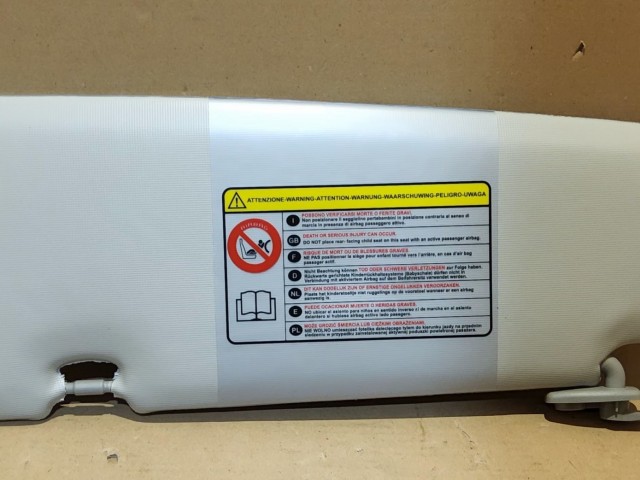 Fiat Bravo 2007-2014 utángyártott új, jobb oldali napellenő