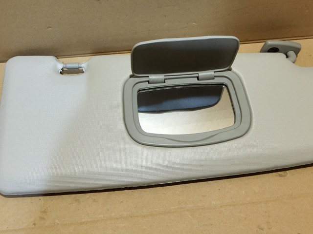 Fiat Bravo 2007-2014 utángyártott új, jobb oldali napellenő