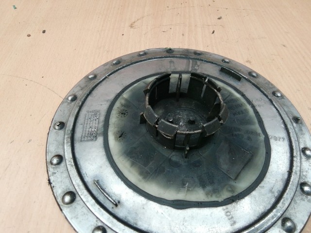 Lancia Phedra 2001-2010 Felni közép kupak Használt 