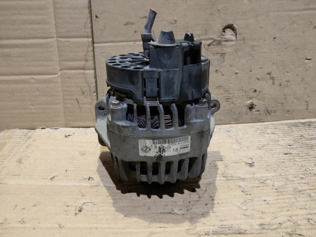 Fiat Punto II.-III. 1,2 8-16v benzin, klímás Generátor 75A 46542889