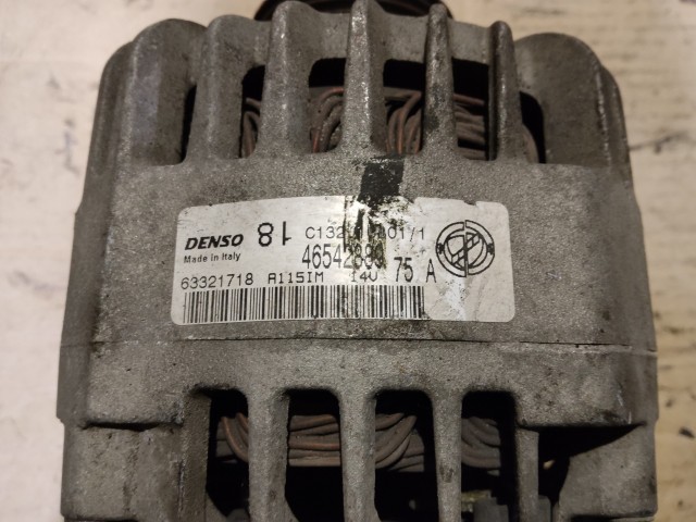 Fiat Punto II.-III. 1,2 8-16v benzin, klímás Generátor 75A 46542889