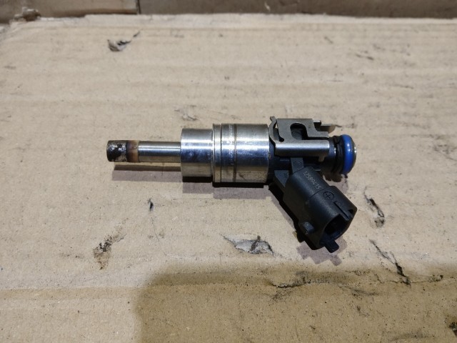 Alfa Romeo 159 3,2  v6 , injektor 0261500030