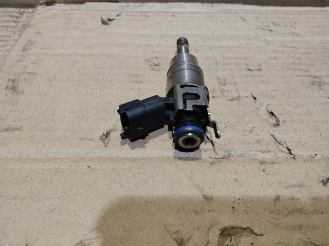 Alfa Romeo 159 3,2  v6 , injektor 0261500030