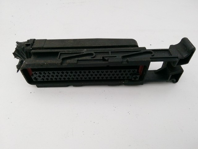 Renault Clio II., Espace III., Kangoo, Laguna I., Master II., Megane I. 1,9 8v Diesel motorvezérlő elektromos csatlakozó