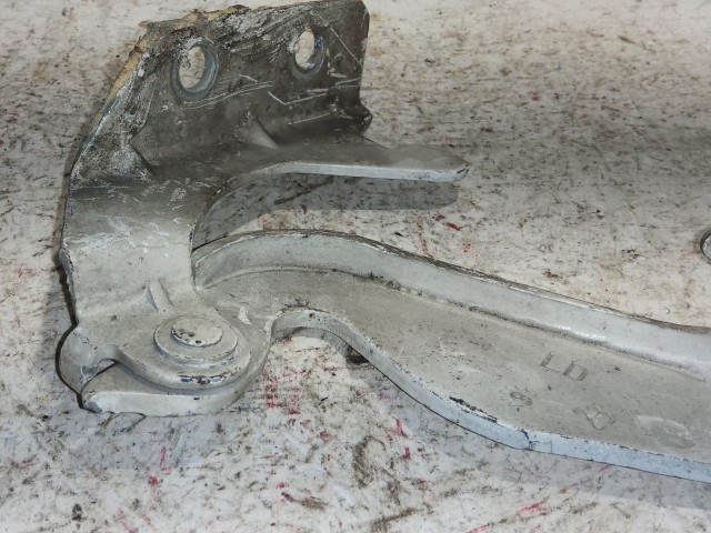 Fiat Strada fehér színű, jobb oldali motorháztető zsanér