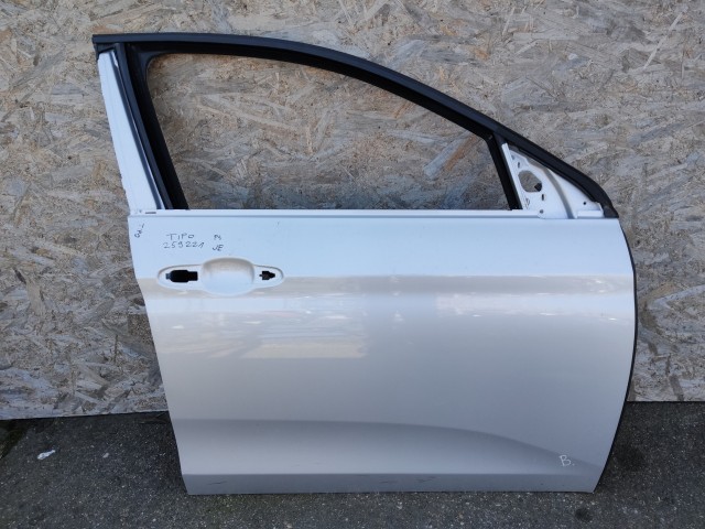 175949 Fiat Tipo 2015- jobb első ezüst színű ajtó