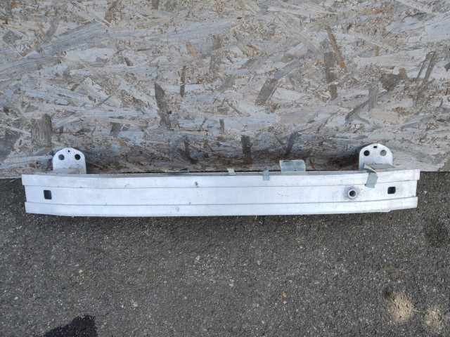 175982 Fiat 500 L 2012-2022 első nyúlványösszekötő (lökhárítómerevítő)