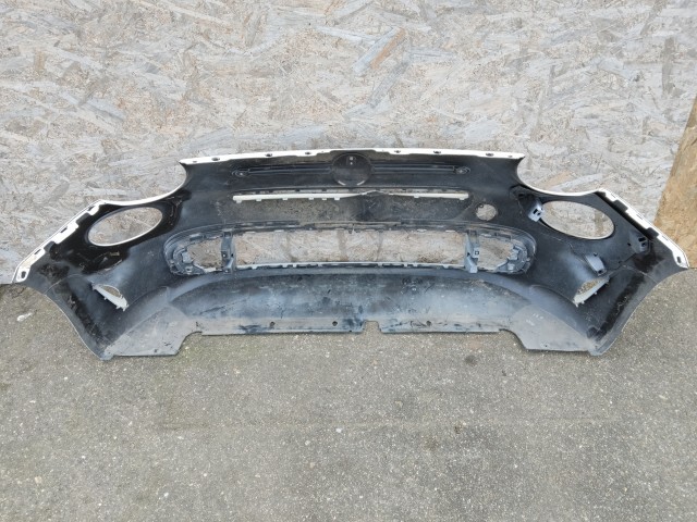 179132 Fiat 500 2015- első lökhárító, a képen látható sérüléssel   