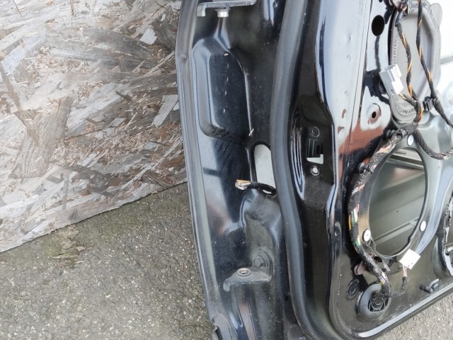 179137 Ford Ecosport 2012-2017 jobb első fekete színű ajtó