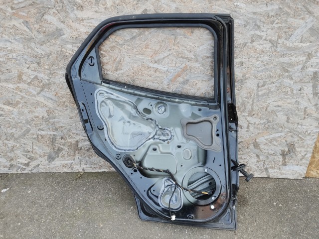 179138 Ford Ecosport 2012-2017 bal hátsó fekete színű ajtó