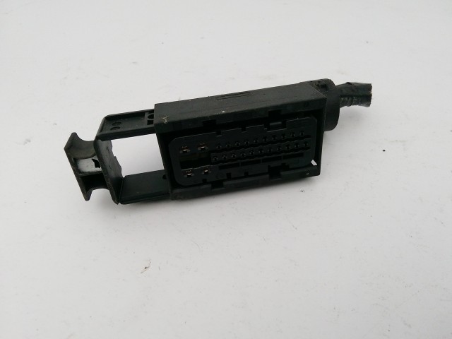 Lancia Ypsilon 2003-2011 Abs Elektromos csatlakozó 51845405