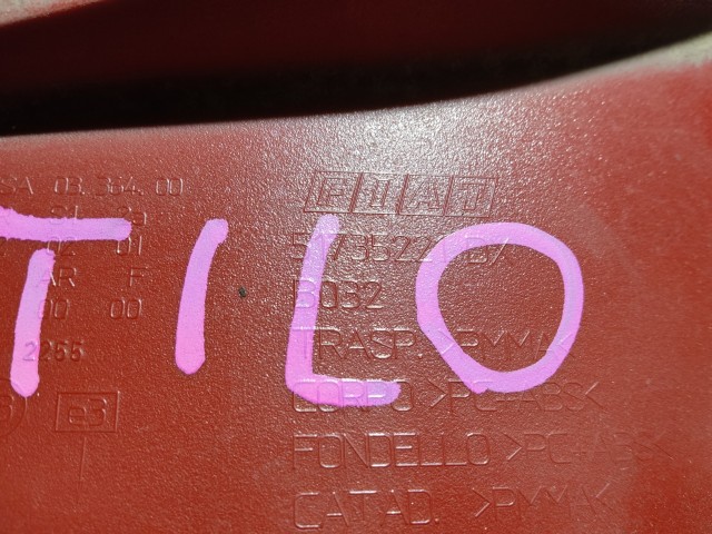 179232 Fiat Stilo 2003-2007 5 ajtós, jobb hátsó lámpa 51735221 Izzó foglalat nélkül!!!!