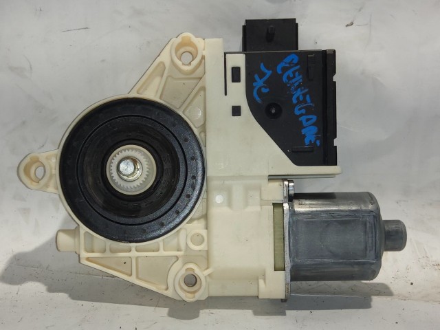 Jeep Renegade 0130822664 számú, jobb első ablakemelő motor 