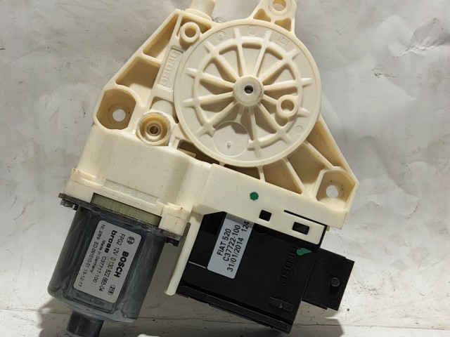 Jeep Renegade 0130822665 számú, bal első ablakemelő motor 