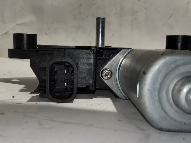 Jeep Renegade  jobb hátsó ablakemelő motor 