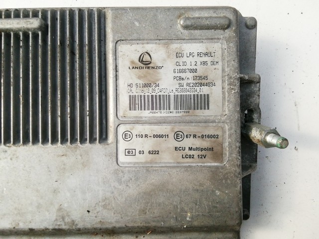 Renault Clio II. 1998-2009 Motorvezérlő Használt   