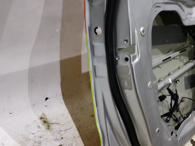 176397 Kia Sorento 2009-2015 bal első ajtó