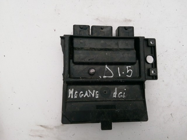 158880 Renault Megane II. 1,5 Diesel motorvezérlő 8200414354  a képen látható sérüléssel