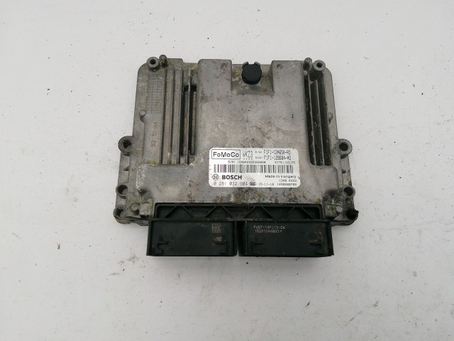 Ford Kuga 1,5 16v benzin Motorvezérlő 0281032904