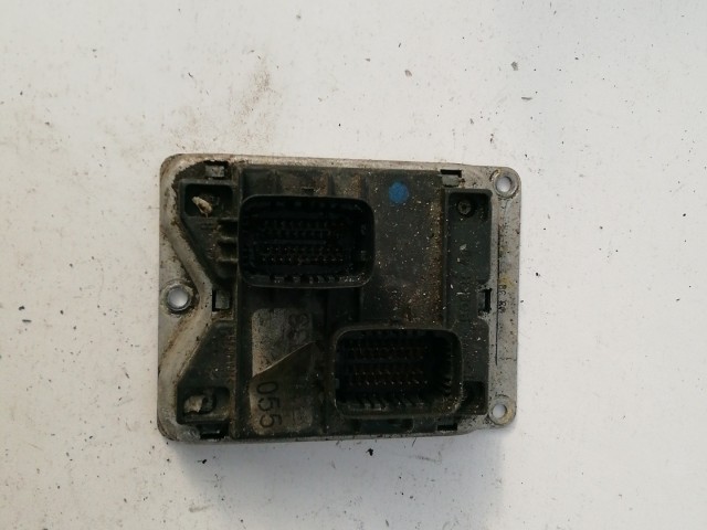 158916 Alfa Romeo 156 1998-2001 1,8 16v Benzin Motorvezérlő  0261204732 , 46554831