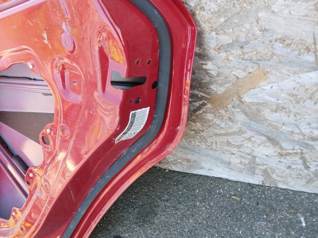 179427 Alfa Romeo Giulietta 2010-2020  Jobb hátsó ajtó, a képen látható sérüléssel 50509298