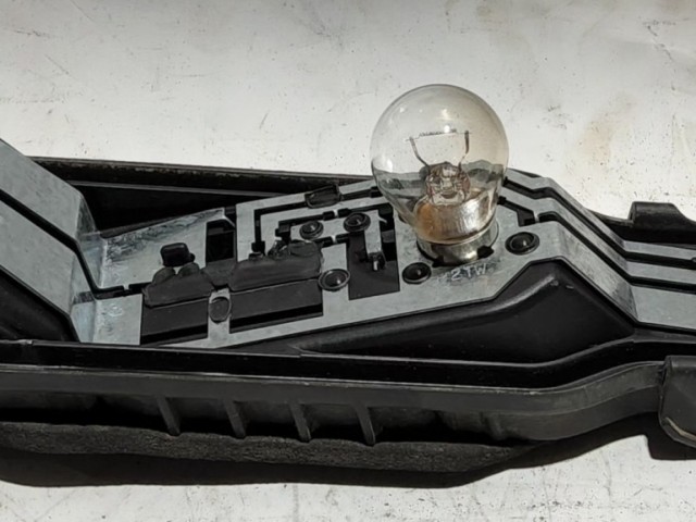 Lancia Ypsilon II.  2003-2011 bal hátsó Izzó foglalat 51703972