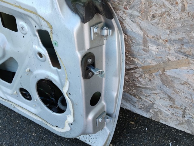 110020 Fiat Grande Punto  2005-2009 bal ajtó, 3 ajtós a képen látható sérüléssel
