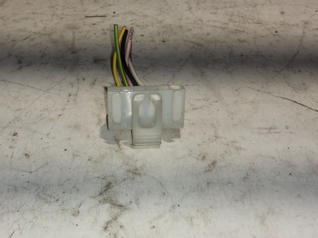 164705 Lancia Lybra szedán 1999-2005 Hátsó lámpa Elektromos csatlakozó 38060751