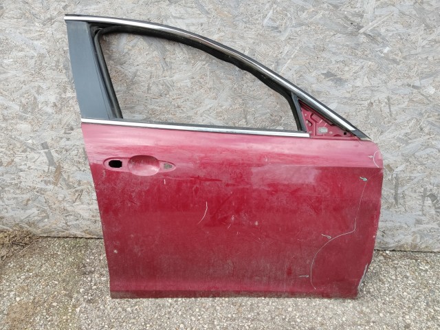 179443 Alfa Romeo Giulietta 2010-2020 jobb első ajtó, a képen látható sérüléssel 50509165