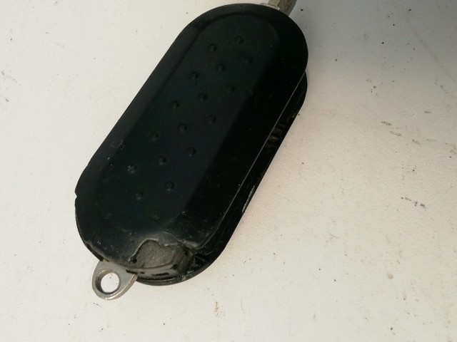 Fiat Grande Punto  2005-2009 Kulcs Használt   a képen látható sérüléssel