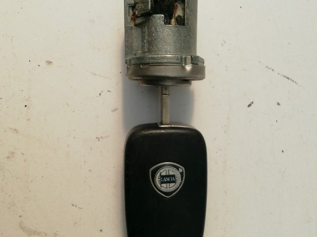 Lancia Ypsilon II.  2003-2011 2003-2011 Kulcs Használt  