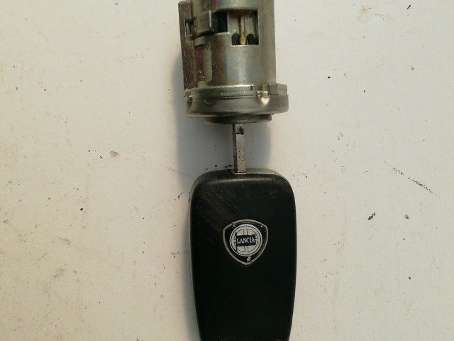 Lancia Ypsilon II.  2003-2011 2003-2011 Kulcs Használt  