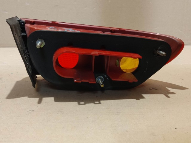 Alfa Romeo 156 1997-2005 jobb hátsó külső lámpa, izzó foglalat nélkül