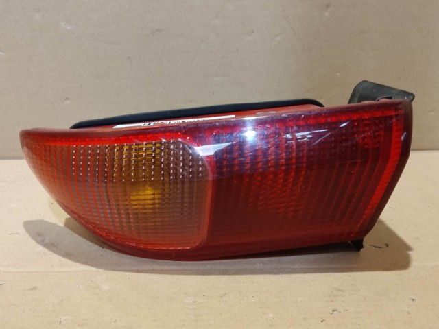 Alfa Romeo 156 1997-2005 jobb hátsó külső lámpa, izzó foglalat nélkül