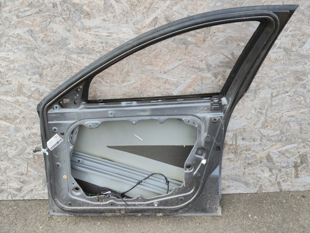 179531 Alfa Romeo Giulietta 2010-2020 Jobb első ajtó, a képen látható sérüléssel