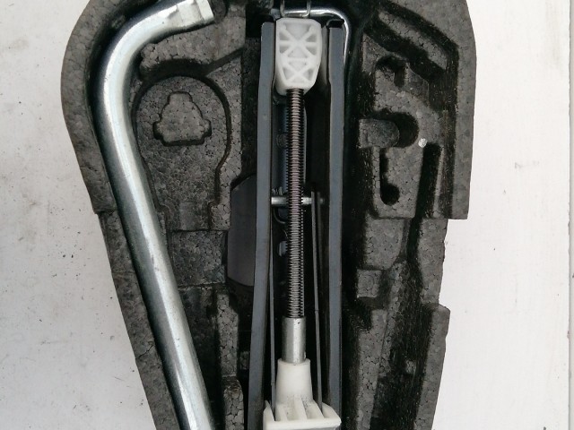 Volkswagen Polo 2003-2009 Emelő szett Használt