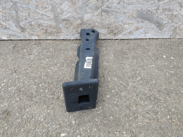 Fiat 500 2007- jobb első alsó merevítő a bölcső és a homlokfal között 52062922